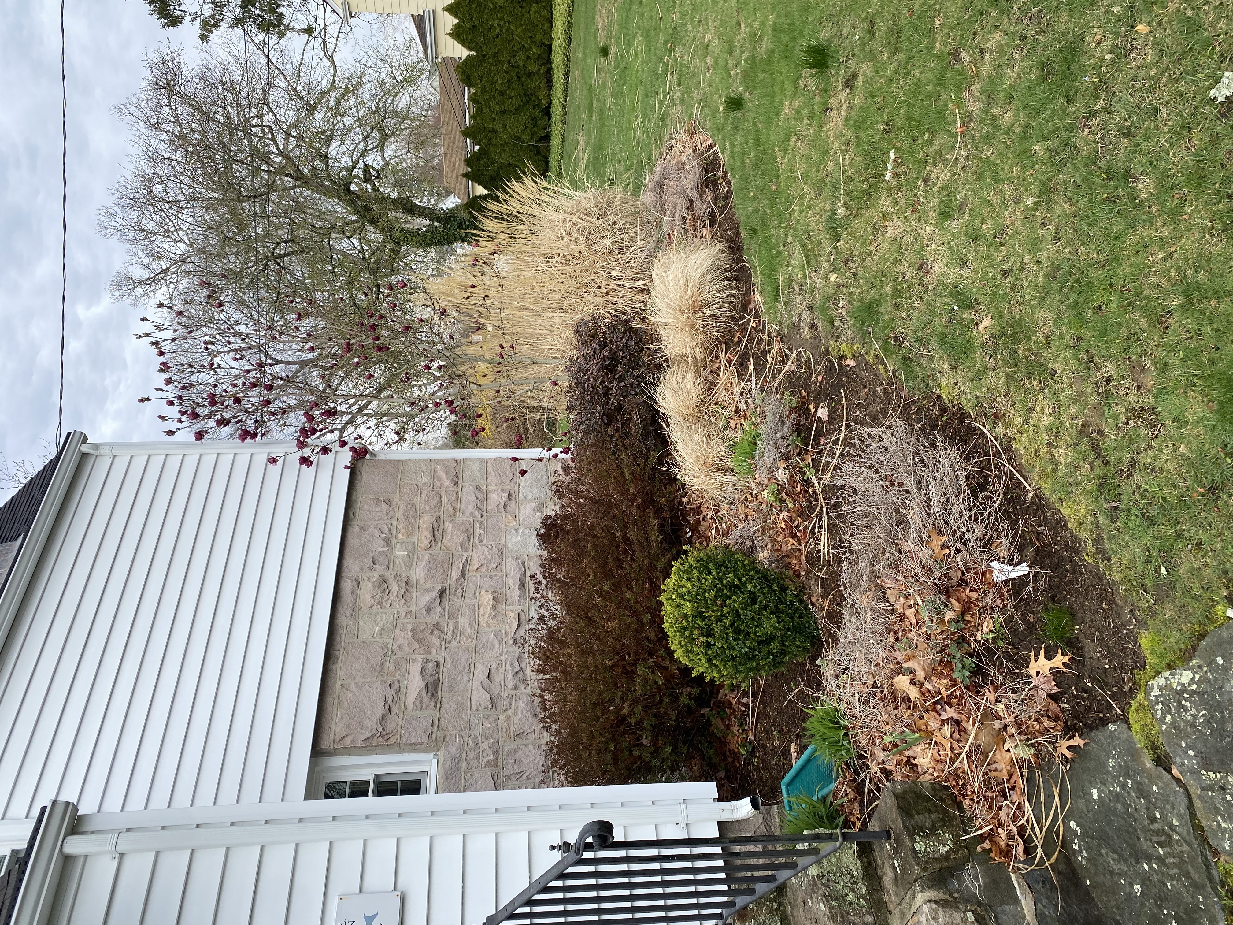 lawncare in New London 